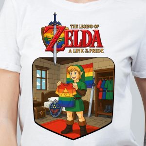 Une personne porte un T-shirt représentant Link de The Legend of Zelda tenant une tunique avec un drapeau arc-en-ciel de la fierté et le symbole de la Triforce, célébrant la fierté LGBTQIA+. Le texte au-dessus indique The Legend of Zelda : A Link to the Pride (La légende de Zelda : un lien vers la fierté).